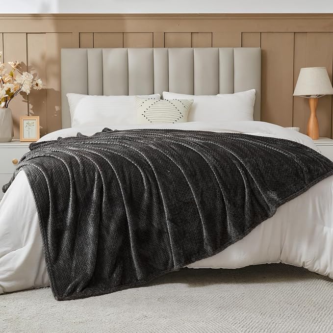 NEWCOSPLAY Fleece Leaves Pattern Twin Blanket, Dark Grey, 60"x80" | Super Soft Throw Blanket, Lightweight Cozy Bed Sofa Blanket, Premium Silky Flannel Fleece, Travel Blanket for All Season Use