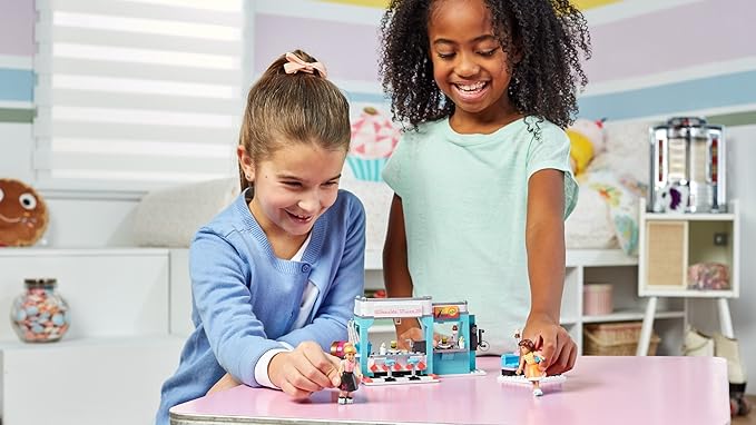 Mega Construx American Girl Maryellen's Seaside Diner Building Set