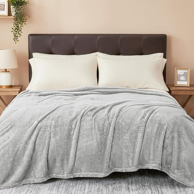 Exclusivo Mezcla Fuzzy Plush Fleece Bed Blanket Queen Size, Light Grey | 90x90 Inches, Super Soft and Cozy Bed Blanket, Fluffy Decorative Bedding for Livingroom, Bedroom, All Season