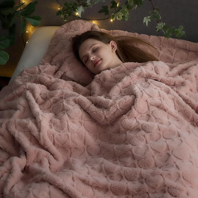 NEWCOSPLAY 3D Heart Checkered Flannel Queen Blanket, Dusty Pink, 90"x90" | Super Soft Cute Lightweight Decorative Premium Silky Fleece Blanket for Couch Sofa Bed, Gift for Women Men, All Season Use