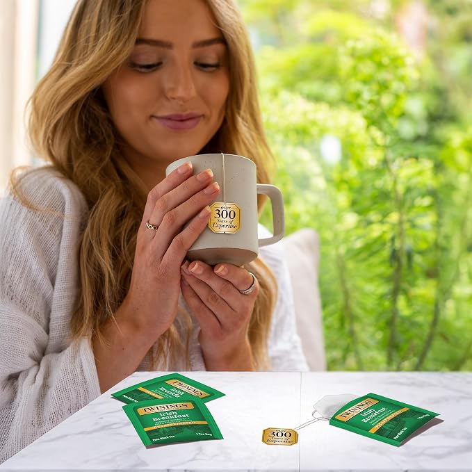 Twinings Irish Breakfast Black Tea Individually Wrapped Bags, 20 Count (Pack of 1), Flavourful, Bold, and Robust, Caffeinated, Enjoy Hot or Iced, 20 Teabags