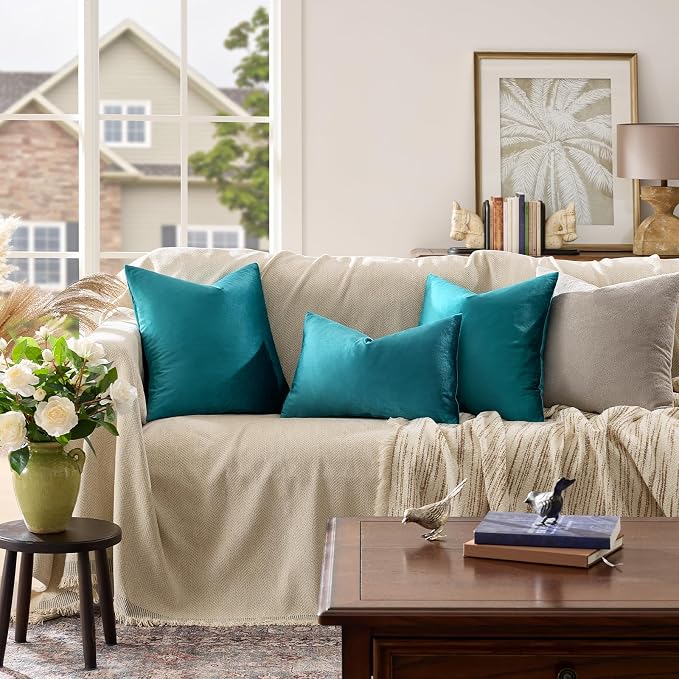 GIGIZAZA Teal Velvet Pillow Covers 22x22 Decorative Pillows Pack of 2 | Blue Throw Pillows for Couch Sofa,280gsm Soft Textured Fabric,Modern Square Pillowcases,Luxury Cushion Covers
