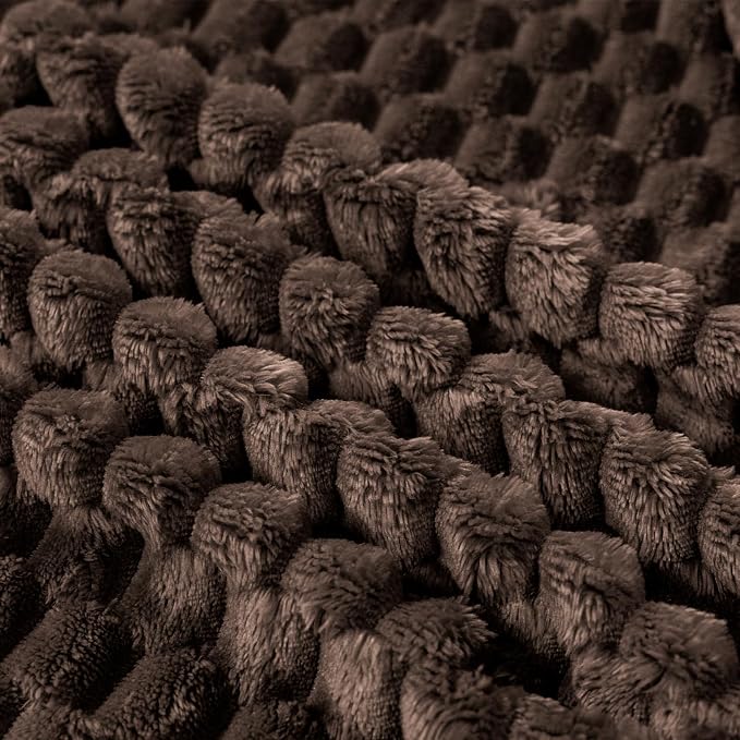 Bnuitland Brown Flannel Throw Blanket (50X70 inches), 300 GSM Fleece Cozy Warm Soft Home Decor Lightweight Bed Sofa Blanket for Adults, Suitable for All Seasons.
