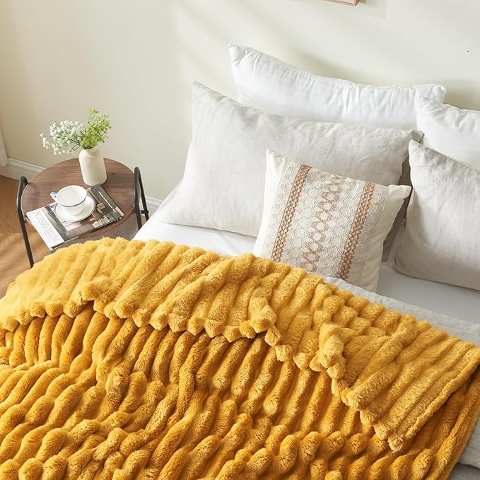 NEWCOSPLAY Super Soft Queen Blanket Mustard Yellow Premium Silky Flannel Fleece 3D Ribbed Jacquard Lightweight Bed Blanket All Season Use (Mustard Yellow Ribbed, Queen(90"x90"))