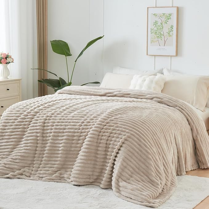 NEWCOSPLAY Super Soft King Blanket Linen Premium Silky Flannel Fleece 3D Ribbed Jacquard Lightweight Bed Blanket All Season Use (Linen Ribbed, King(90"x110"))