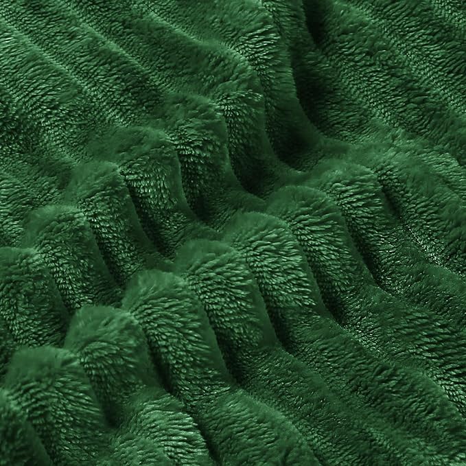 BEDELITE Ribbed Jacquard Dark Green King Size Blankets for Bed, 108x90 Inch | Soft Warm Decorative Fluffy Blanket, Cozy Fuzzy Lightweight Plush Fleece Throw Blankets for Bed, Room Decor, Gift for Women