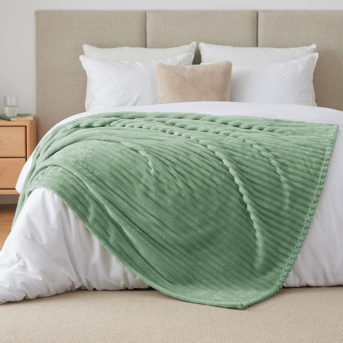 BEDELITE Ribbed Twin Blanket for Couch & Bed, Green, 60"x80" | Ultra-Soft Plush Fleece, Cozy, Warm Yet Lightweight, Ribbed Texture, Home Decor, Machine Washable, Giftable, All-Season Use