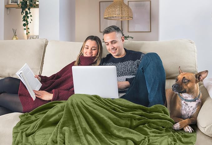 Utopia Bedding Ultra Soft Fleece Bed Blanket Twin Size Olive (60x80 Inches) | Microfiber Plush Warm Lightweight Breathable Cozy Blanket Anti-Static, All Season Use, Gift for Women and Men