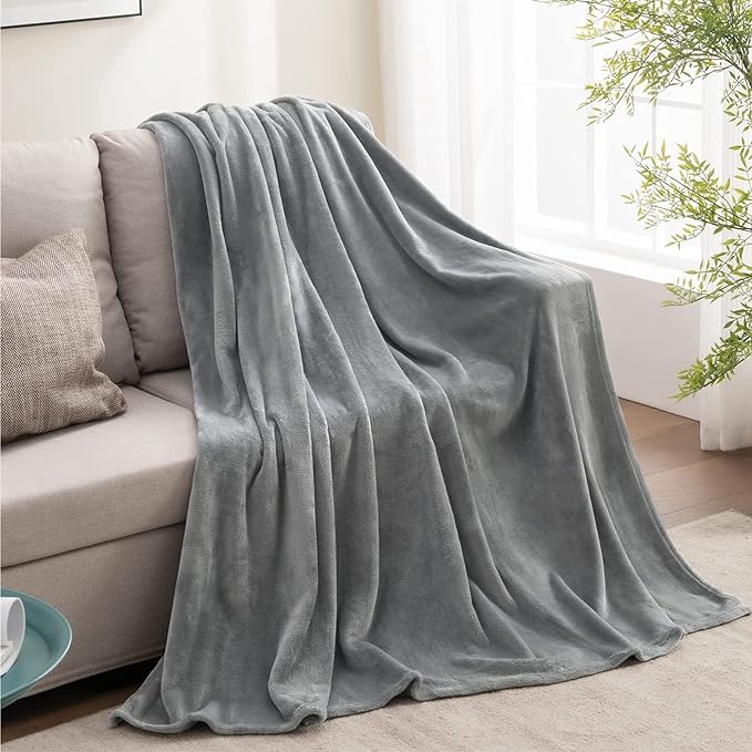 BEDELITE Fleece Blanket Soft Plush Throw for Couch Grey 50"x70" | Ultra Soft Fleece, Plush Microfiber, Lightweight Warmth, All Season Comfort, Fade Resistant, Machine Washable, Couch Sofa Bed