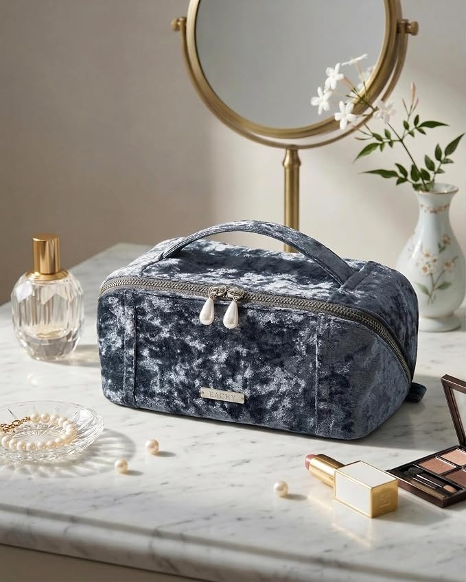 EACHY Travel Makeup Bag, Large Capacity Cosmetic Bag for Women, Waterproof PU Leather, Flat Open Portable Toiletry Bag for Skincare, Brushes & Travel Essentials