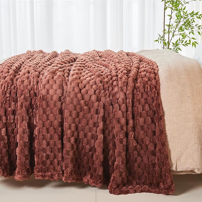 NEWCOSPLAY Super Soft King Blanket Coffee Premium Silky Flannel Fleece 3D Clouds Stylish Jacquard Lightweight Bed Blanket All Season Use 350GSM (Coffee, King(90"x110"))