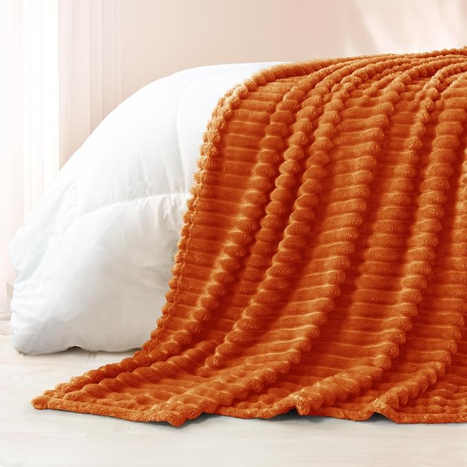 Exclusivo Mezcla Striped California King Size Fleece Blanket for Bed | Soft Breathable Cozy Bed Blankets, Lightweight Plush Fluffy Fuzzy Jacquard Decorative Blankets