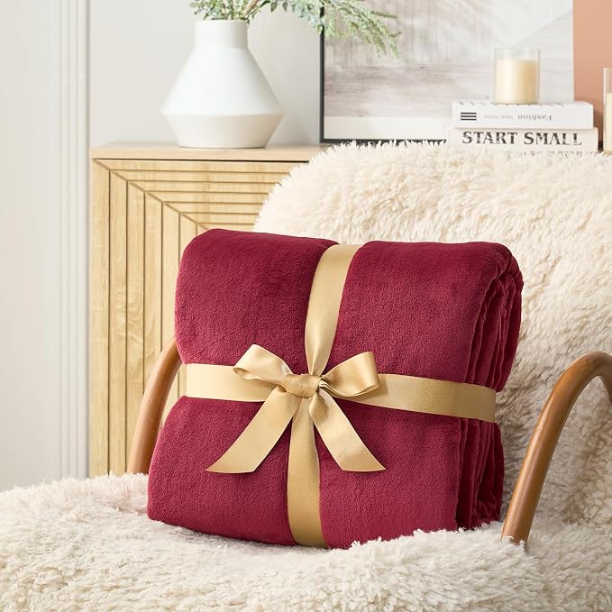 Hansleep Throw Burgundy Red Fleece Blanket, Soft Flannel Bed Blanket | Fuzzy Cozy Blanket 50x60 Inches, Multi-use for Bed, Sofa, Couch, Travel, Camping, All Season Warm Lightweight Cover