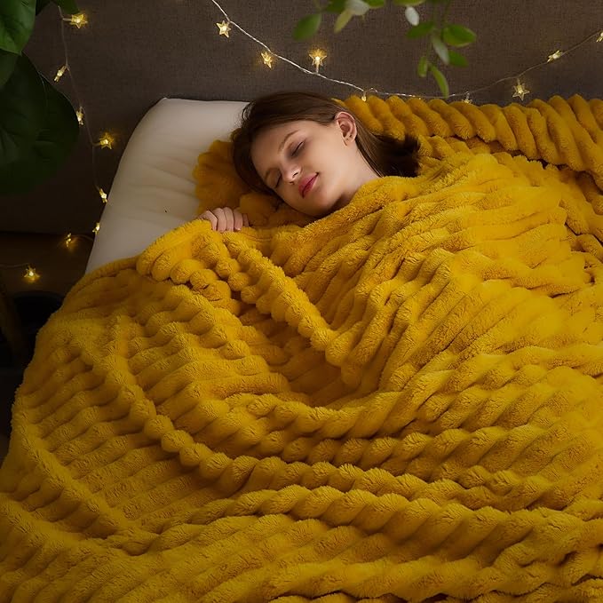 NEWCOSPLAY Super Soft King Blanket Mustard Yellow Premium Silky Flannel Fleece 3D Ribbed Jacquard Lightweight Bed Blanket All Season Use (Mustard Yellow Ribbed, King(90"x110"))