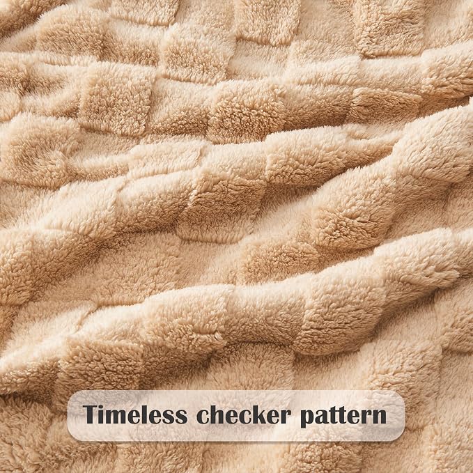 NEWCOSPLAY 3D Checkered Flannel Throw Blanket, Brown Checkered, 50"x70" | Super Soft Cute Lightweight Decorative Premium Silky Fleece Blanket for Couch Sofa Bed, Gift for Women Men, All Season Use