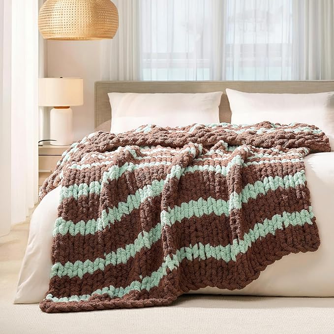 L'AGRATY Chunky Knit Throw Blanket for Couch, 50 x 60 Inches, Brown Green | Handmade Chenille Crochet Blanket for Sofa Bed, Thick Cable Knitted Blankets for Room Home Decor, Birthday Gift for Women Mom