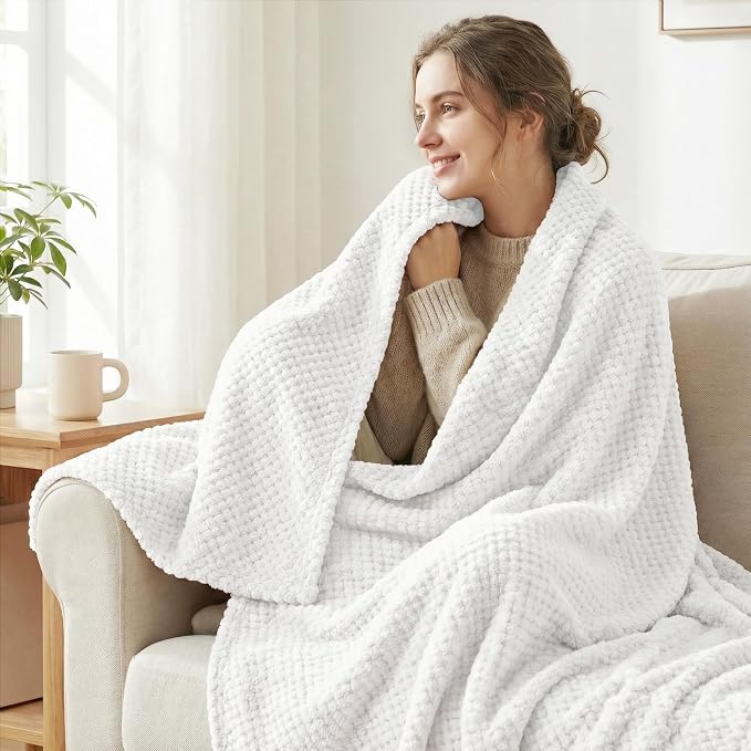 Exclusivo Mezcla Soft Waffle Fleece Bed Blanket Twin XL Size, White | Lightweight Plush Blanket for Bed, Couch, Sofa, Cozy Fluffy Design for Bedroom, Guest Room, All Season, 90x66 Inches