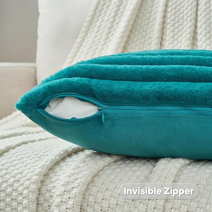 FUTEI Pack of 2 Faux Fur Throw Pillow Covers 20x20 Inch, Teal | Fluffy Faux Rabbit Fur Front/Premium Velvet Back,Hidden Zipper,Machine Washable,Non-Shedding,Colorfast,Insert Not Included.