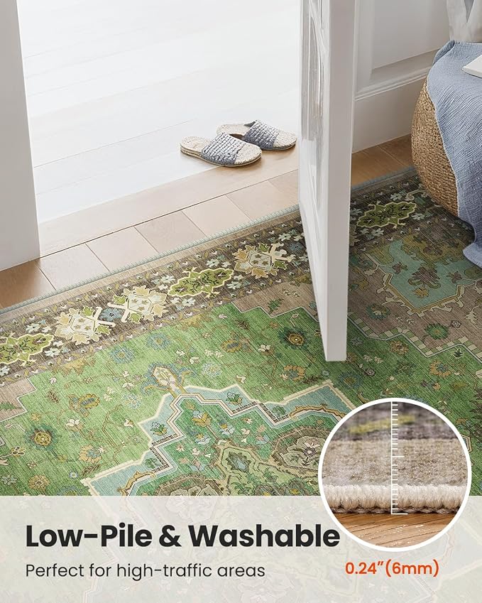 AMADA HOMEFURNISHING 2x3 Washable Entry Rug, Vintage Distress Print Pattern Carpet Small Rugs for Entryway Kitchen Bathroom Door Mat Indoor Entrance, Green