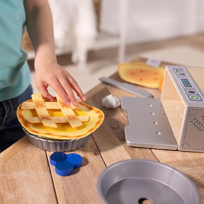 Melissa & Doug Make and Bake Pies Pretend Play Food Set and Wooden Oven with Squishy Dough for Ages 3+ - FSC Certified