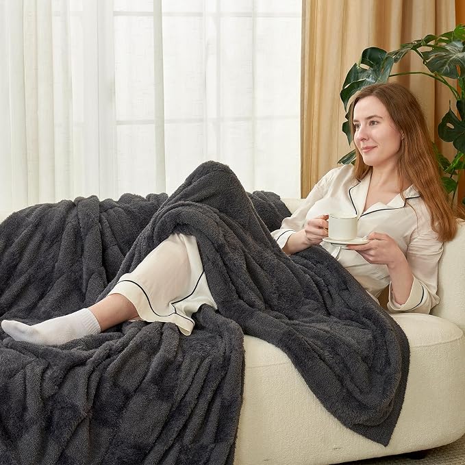 Snuggle Sac Faux Fur Throw Blanket for Couch, Knitted with Microfiber Fancy Yarn Blanket, Cozy Soft Warm Blankets for Sofa Bedroom Living Room,Solid Dark Grey,50x60 inches