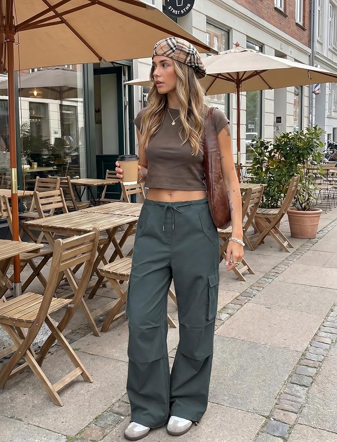 COPYLEAF Cargo Pants Women Low Waisted Parachute Pants with Pockets Loose Baggy Hiking Pants Y2K Clothes