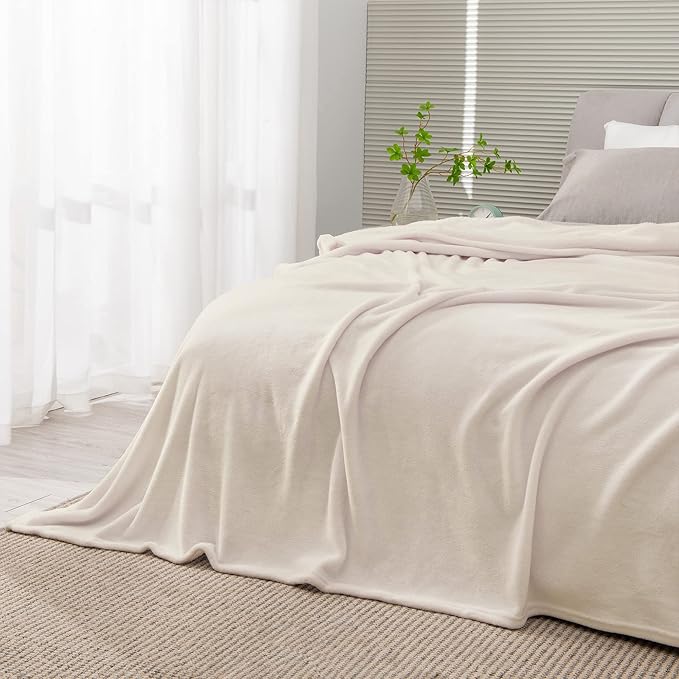 BEDELITE Fleece Blanket Soft Plush King Size Bed Blanket Beige 108"x90" | Ultra Soft Fleece, Plush Microfiber, Lightweight Warmth, All Season Comfort, Fade Resistant, Machine Washable