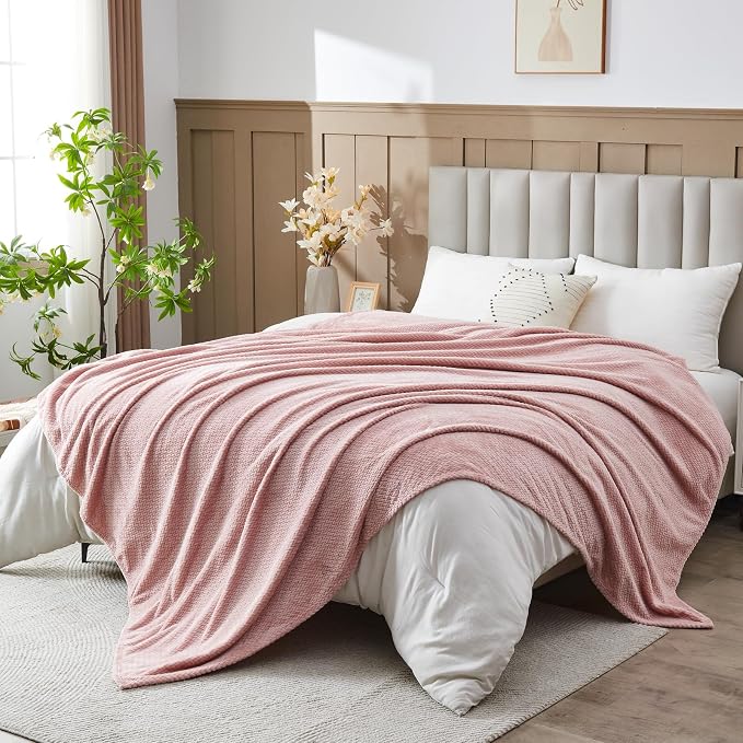 NEWCOSPLAY Fleece Leaves Pattern Queen Blanket, Dusty Pink, 90"x90" | Super Soft Throw Blanket, Lightweight Cozy Bed Sofa Blanket, Premium Silky Flannel Fleece, Travel Blanket for All Season Use