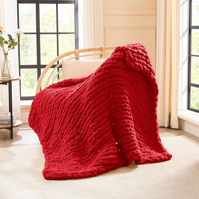 L'AGRATY Chunky Knit Throw Blanket for Couch, 40'' x 50'' Knit Throw, Red | Handmade Chenille Crochet Blanket for Sofa Bed, Thick Cable Knitted Blankets for Room Home Decor, Birthday Gift for Women Mom
