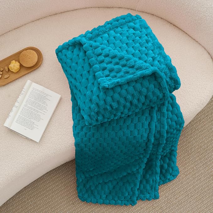 BEDELITE Jewel Blue Throw Blanket for Couch, Soft Gifts for Women, 50 * 60 | 3D Jacquard Decorative Fleece Blanket, Super Soft Plush Throws, Cute Birthday Gift for Women & Men, Suitable for All Seasons