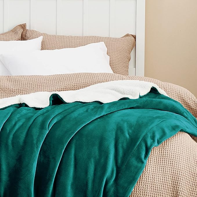 Bedsure GentleSoft Sherpa Fleece Blankets King Size for Bed, Non-Heated, Thick and Warm Throw for Women and Men, Soft Fuzzy Plush King Blanket for Winter, Forest Green, 108x90 Inches