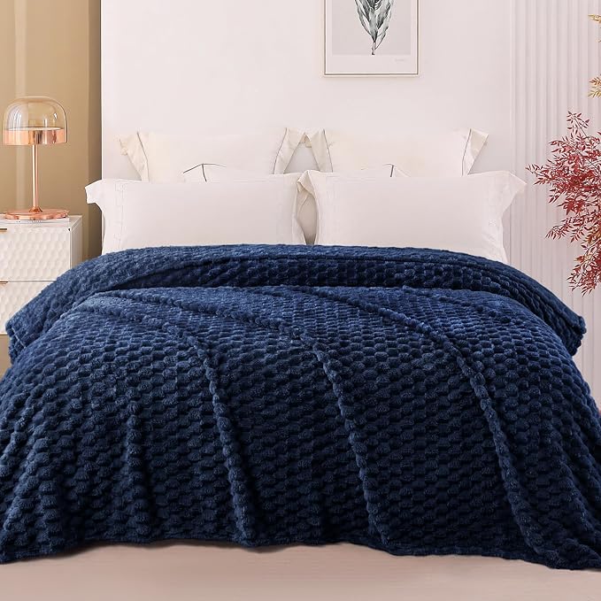 Exclusivo Mezcla 3D Fleece King Size Blanket for Bed, Navy Blue | Extra Soft Fuzzy Plush Lightweight Bed Blankets, Cozy Fluffy Decorative Blankets for All Seasons, 90x104 Inches