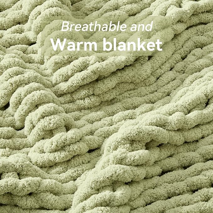 Negwoo Chunky Knit Throw Blanket, Knitted Throw Chenille Yarn, 60"*80" | Soft Thick Cable Knitted Blankets, Handmade Big Thick Blanket, Machine Washable Cute Comfy Blanket for Home Decor,Light green