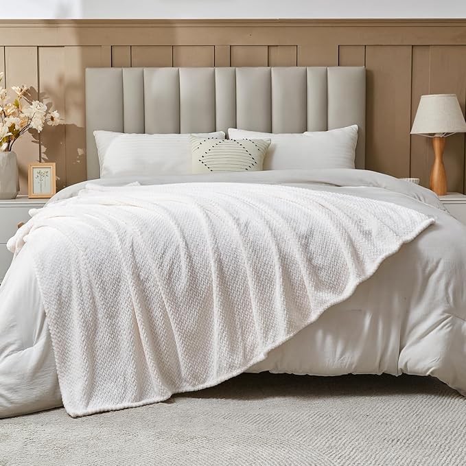 NEWCOSPLAY Fleece Leaves Pattern Throw Blanket, Ivory, 50"x60" | Super Soft Throw Blanket, Lightweight Cozy Bed Sofa Blanket, Premium Silky Flannel Fleece, Travel Blanket for All Season Use