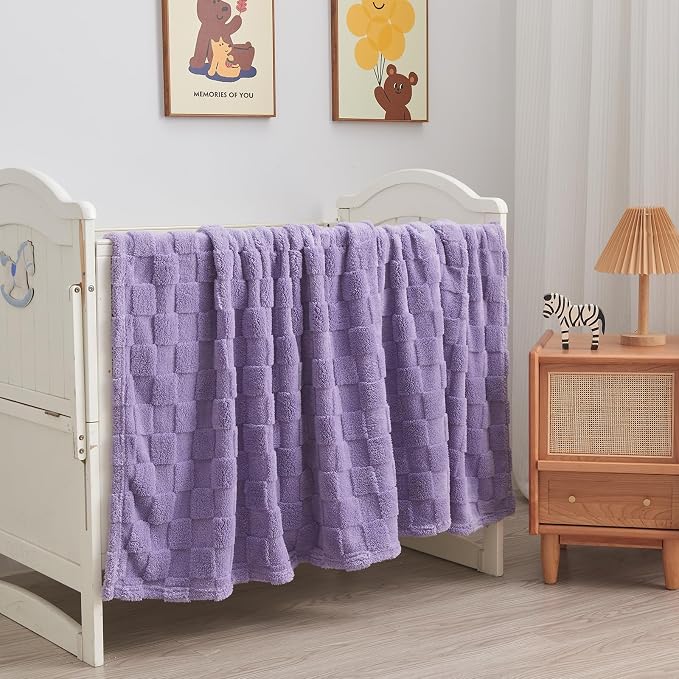 NEWCOSPLAY 3D Checkered Flannel Throw Blanket, Lavender Checkered, 50"x70" | Super Soft Cute Lightweight Decorative Premium Silky Fleece Blanket for Couch Sofa Bed, Gift for Women Men, All Season Use