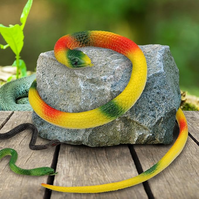 11 Pieces Rubber Snakes Realistic Large Lifelike Fake Snake Plastic Garden Snake to Keep Birds Away Scare Squirrels Halloween Prank Props Scare Snakes