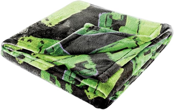 Jay Franco Plush Throw Blanket – 46" x 60" Inch Cartoon Kids Soft & Cozy Fleece Throw for Bedroom & Couch Décor, Official Licensed Product, Black - Minecraft Creeper