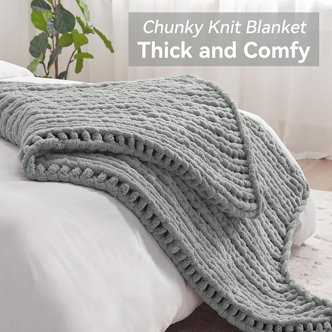 Negwoo Chunky Knit Throw Blanket, Knitted Throw Chenille Yarn, 80"*90" | Soft Thick Cable Knitted Blankets, Handmade Big Thick Blanket, Machine Washable Cute Comfy Blanket for Home Decor, Light grey