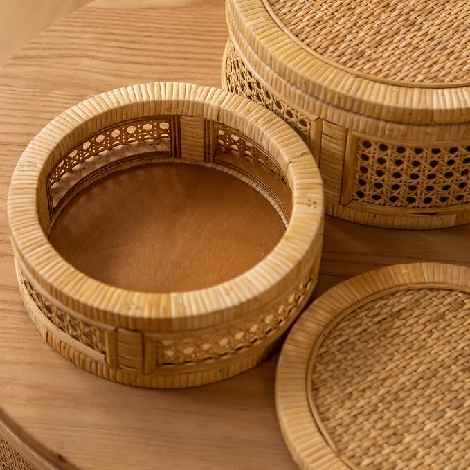 Rattan Decorative Box, Boho Decorative Boxes with Lids, Set of 2 Round Farmhouse Wicker Storage Box, Natural Woven Cane Bins for Home Decor
