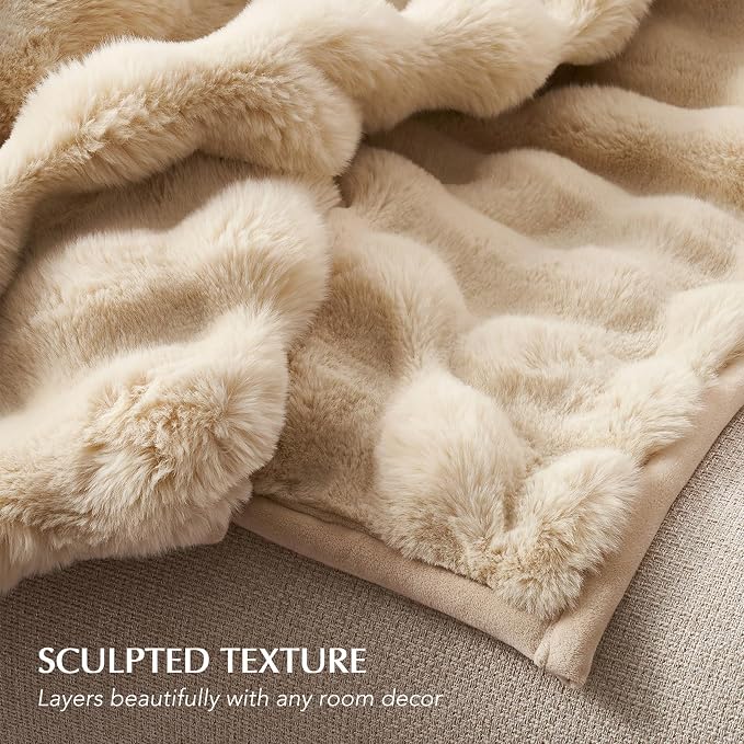 Faux Rabbit Fur Bubble Throw Blanket, 50"x60", Cream | Ultra Soft, Luxury Faux Rabbit Fur Throw, Thick Warm Bubble Blanket, Cozy Fluffy Reversible, for Bed, Couch, Chair, Sofa