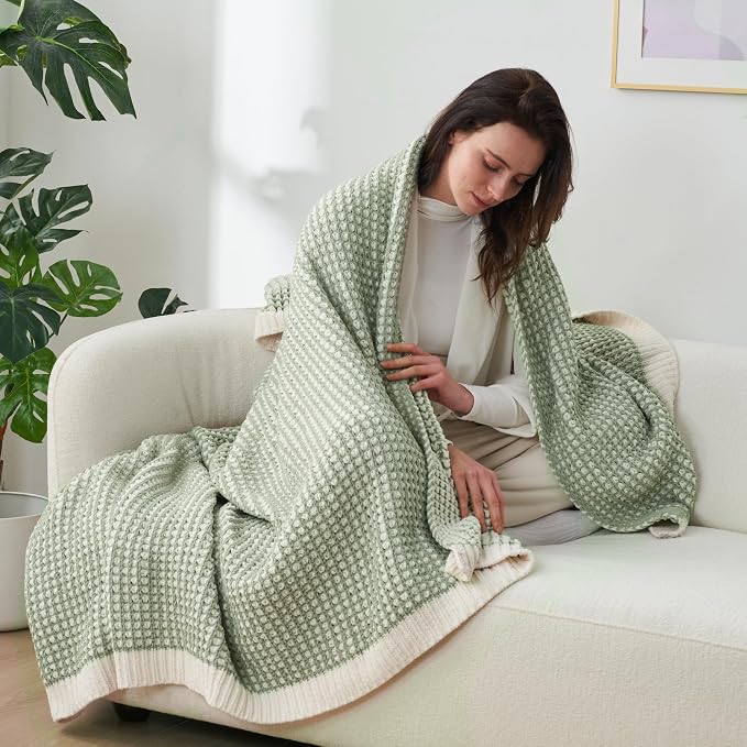 Knit Throw Blanket, Soft Chenille Cozy Breathable Pineapple Chunky Decorative Blanket for Couch, Bed & Sofa, French-Inspired Lightweight Warm Gift for Women, Sage Green, 50"x60"