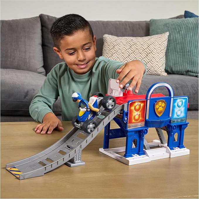 Paw Patrol Search & Rescue Lift 'N' Repair Playset with Exclusive Figure & Vehicle, Over 30+ Inch Long, Kids Toys for Boys and Girls Ages 3 and Up