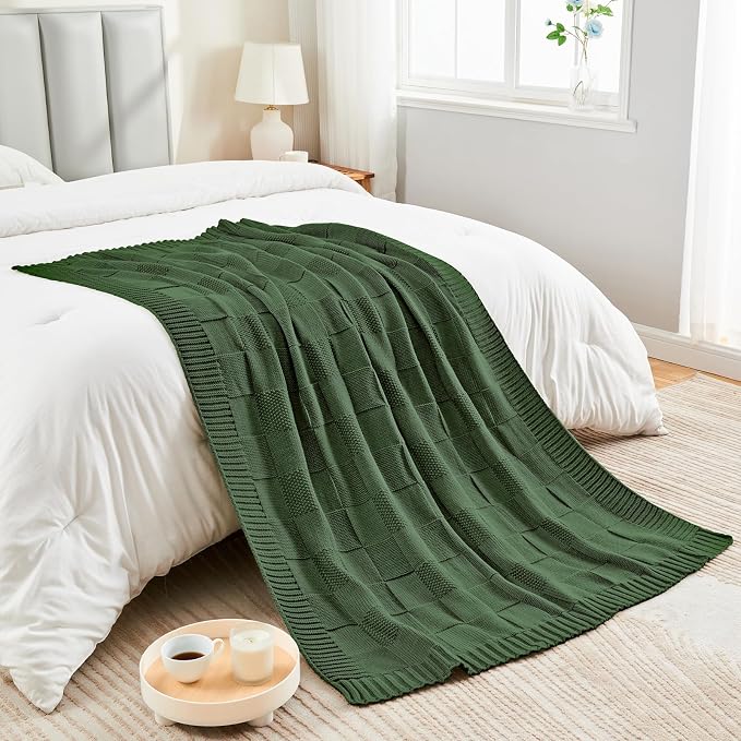 CozeCube Christmas Green Knitted Checkered Throw Blanket 50"X60" | Check Knit Throw for Couch, Decorative Christmas Soft Cozy Warm Blanket for Bed Sofa Living Room