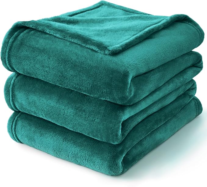 BEDELITE Fleece Blanket Soft Plush Throw for Couch Emerald Green 50"x60" | Ultra Soft Fleece, Plush Microfiber, Lightweight Warmth, All Season Comfort, Fade Resistant, Machine Washable, Couch Sofa Bed