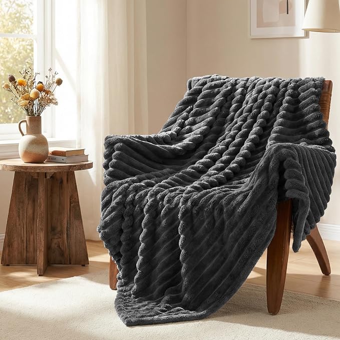 HIMEET Charcoal Grey Throw XL Blanket, 300GSM Ribbed Fleece, 50 x 70 Inches | Ultra Soft Flannel, All-Season Lightweight Warmth, Extra Coverage for Couch Lounging, Home Room Decor, Machine Washable