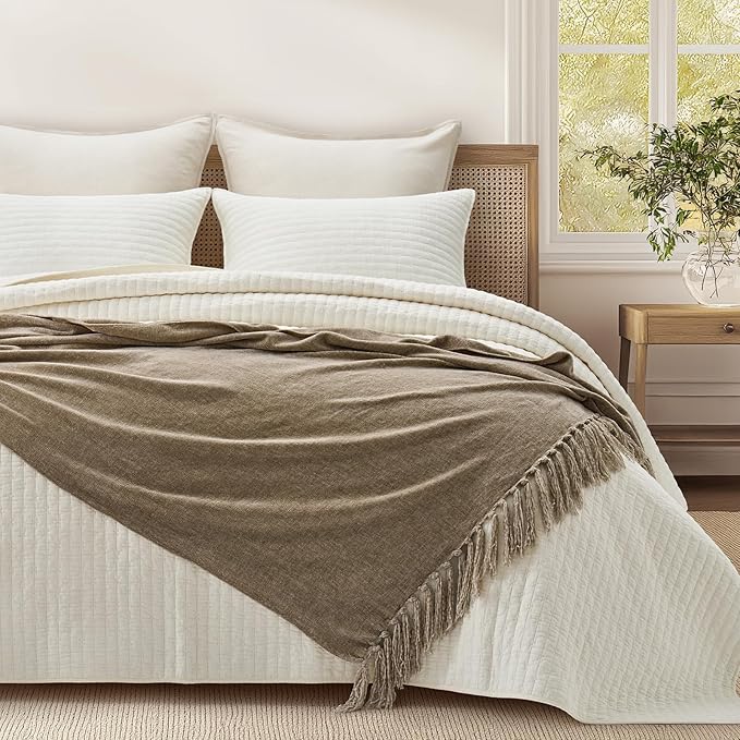 Chenille Knit Throw Blanket for Couch, 50"x60", Beige | Cozy Plush Fuzzy Knittd Throw with Tassels, Lightweight, Decorative, Farmhouse Decor, Ideal for Bed Sofa Gift, All Seasons
