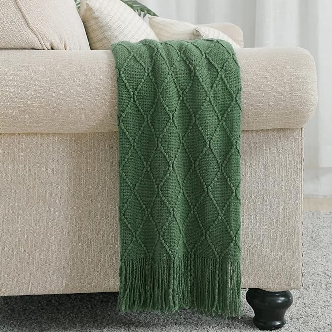 BOURINA Green Throw Blanket 50x60 Inch Boho Knitted Soft Throw Sofa Blanket | Knitted Throw Blanket 50x60 Inches, Soft Lightweight Boho Weave Throw Decorative Couch Blanket for Living Room Bedroom Chair