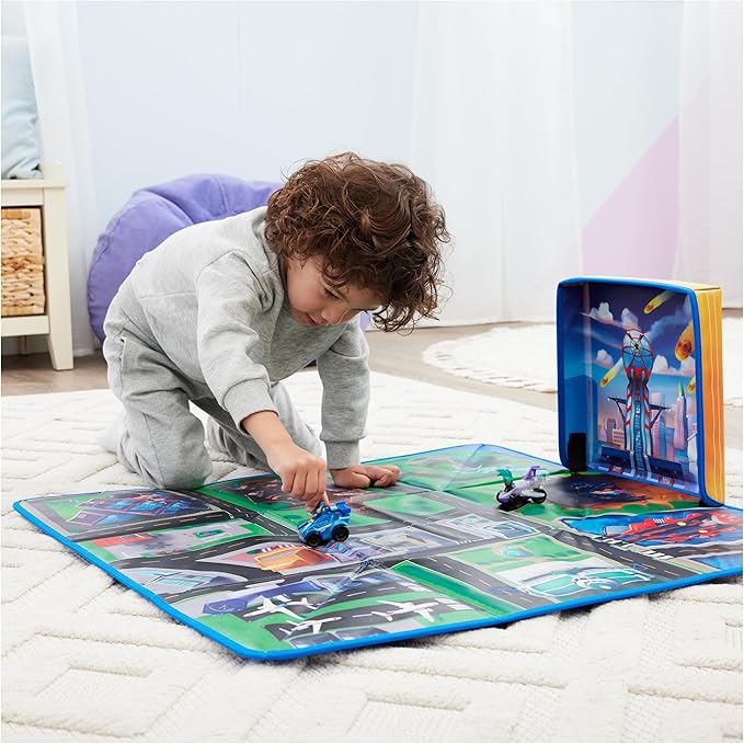 Paw Patrol: The Mighty Movie, Pup Squad Play Mat Gift Pack with Mighty Pups Chase & Vee Pup Squad Racer Toy Cars, Kids Toys for Boys & Girls Ages 3+