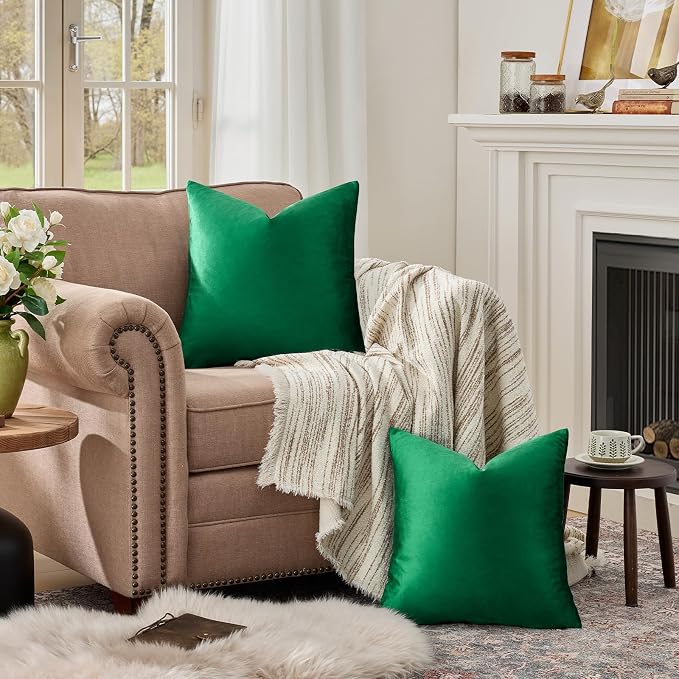 GIGIZAZA Green Velvet Pillow Covers 24x24 Decorative Pillows Pack of 2 | Throw Pillows for Couch Sofa,280gsm Soft Textured Fabric,Modern Square Pillowcases,Luxury Cushion Covers