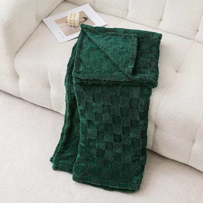Green Fleece Throw Blanket 50”×60”Checkered Design for Couch Sofa | Super Soft Cozy Plush Microfiber 3D Square Pattern Flannel Blanket for Bed Lightweight for Adults,Women
